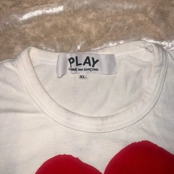 Comme des Garçons Play Heart Printed Crewneck T-Shirt - Picture 4 of 6